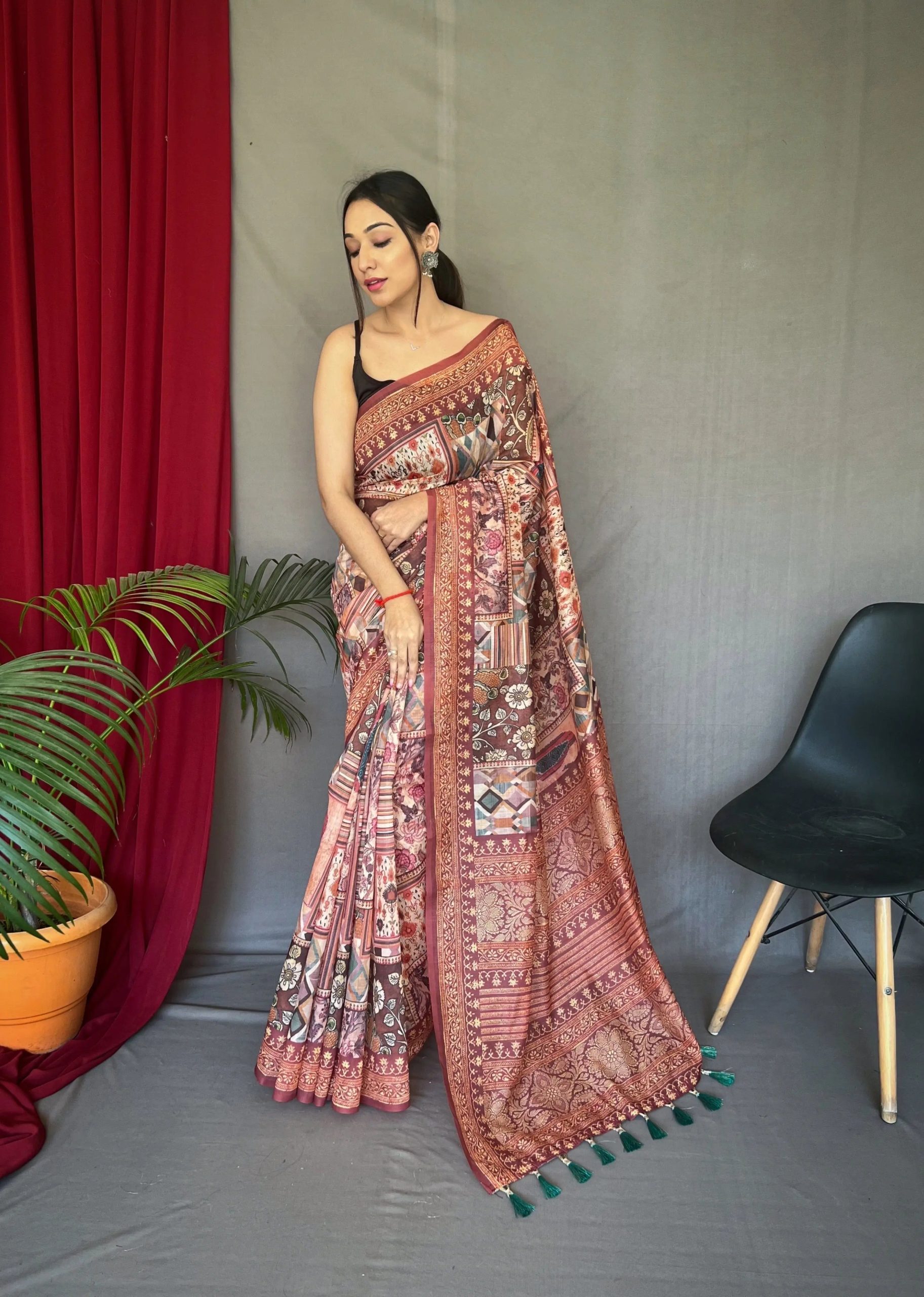 Unveiling the Enchanting Allure of Ajrakh Sarees 7 Unveiling the Enchanting Allure of Ajrakh Sarees