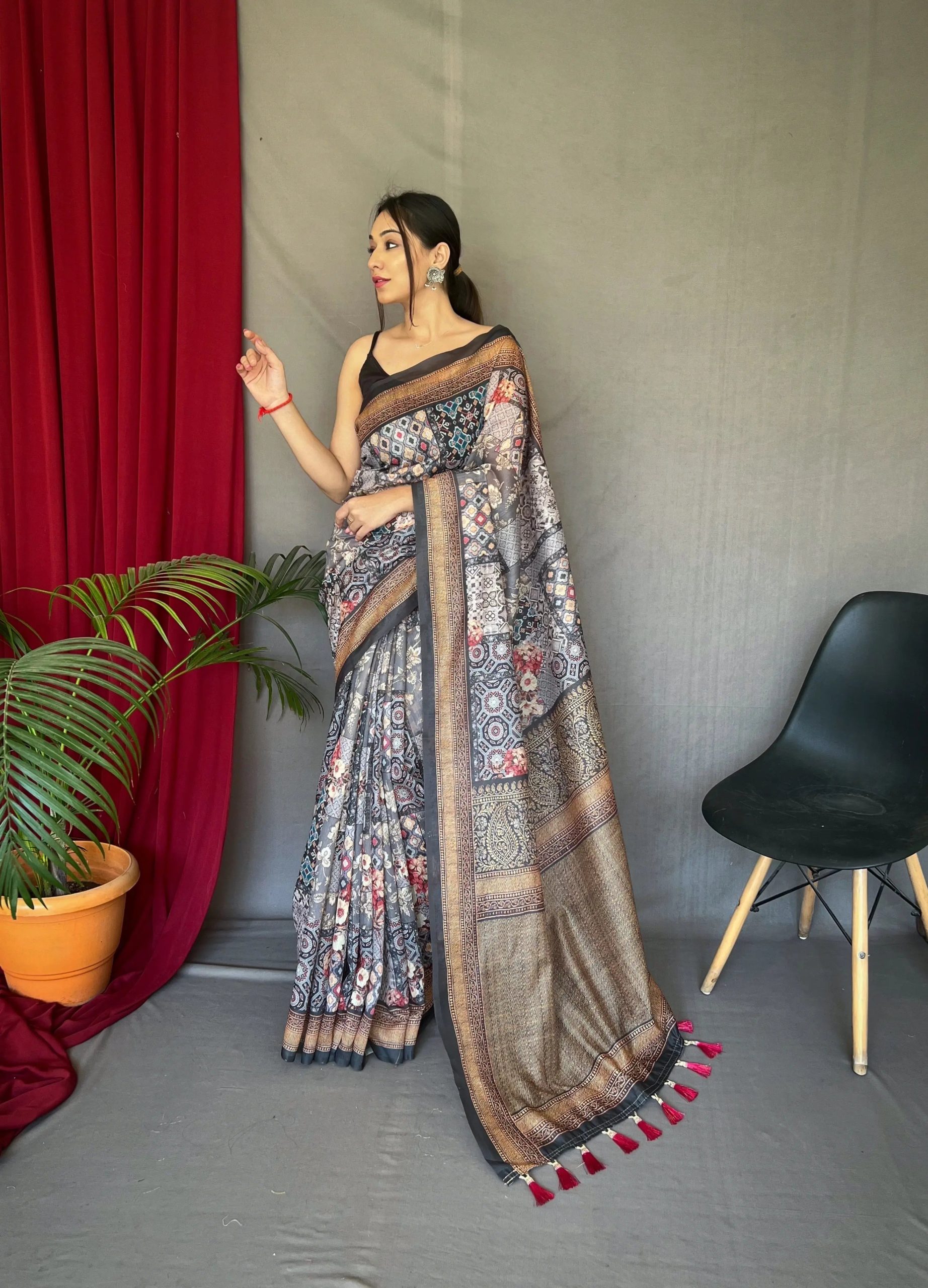 Unveiling the Enchanting Allure of Ajrakh Sarees 4 Unveiling the Enchanting Allure of Ajrakh Sarees