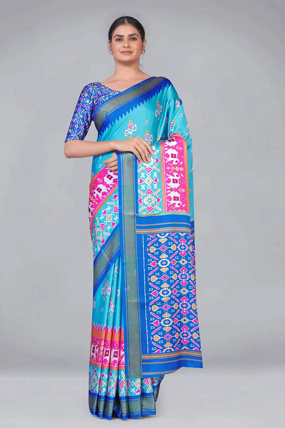 The Enchanting World of Pure Silk Sarees: A Guide for Every Woman 5 The Enchanting World of Pure Silk Sarees: A Guide for Every Woman