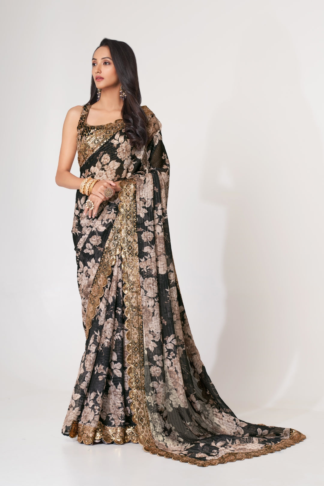 The Enchanting World of Printed Sarees: A Guide for Every Woman 7 The Enchanting World of Printed Sarees: A Guide for Every Woman