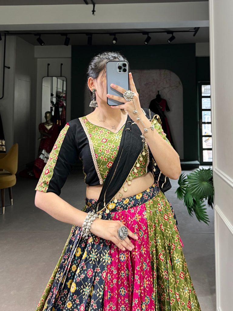 Embrace the Festivities: A Guide to Navratri Fashion 2024 - Celebrating Tradition with Contemporary Elegance 1 Embrace the Festivities: A Guide to Navratri Fashion 2024 - Celebrating Tradition with Contemporary Elegance